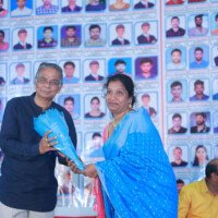 Honoring Our Faculty – Their Excellence Reflected in SSC Coaching Testimonials Faculty Member Receiving Award – Celebrated in Student Testimonials