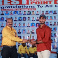 Director sir honors top student in testimonial ceremony Director sir giving award to top student – testimonials at Hyderabad best coaching