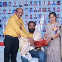Director Sir with a dedicated faculty member. A proud testimonial of Everest Coaching Point. Director Sir shares a special moment with a faculty member. A testimonial from the best coaching centre in Hyderabad.