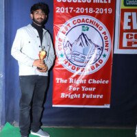 Testimonial – Present Student with Award Another student testimonial – Presenting award pose at Everest Coaching Point